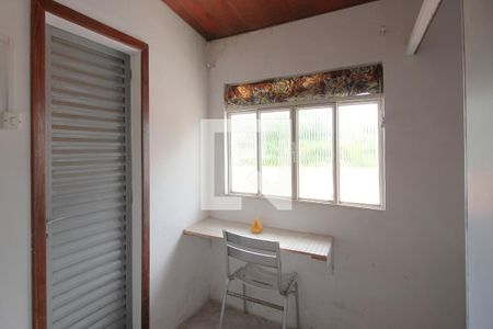 Cozinha de kitnet/studio para alugar com 1 quarto, 30m² em Sagrada Família, Belo Horizonte
