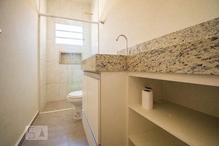 Casa para alugar com 47m², 1 quarto e sem vaga Casa para alugar com 47m², 1 quarto e sem vagaBanheiro