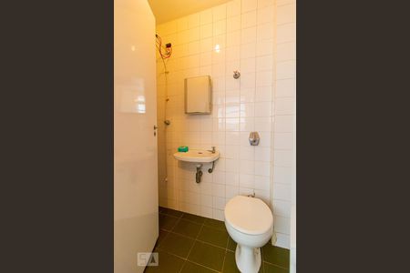 Apartamento à venda com 229m², 4 quartos e 2 vagasBanheiro de Serviço