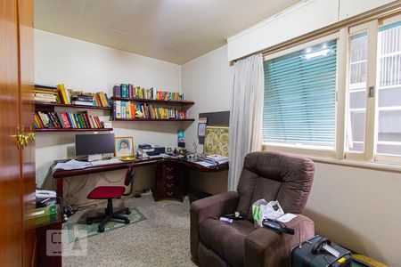 Apartamento à venda com 229m², 4 quartos e 2 vagasQuarto 4