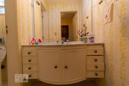 Apartamento à venda com 229m², 4 quartos e 2 vagasLavabo