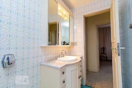 Apartamento à venda com 229m², 4 quartos e 2 vagasBanheiro Social