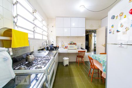 Apartamento à venda com 229m², 4 quartos e 2 vagasCozinha