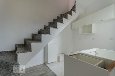 Sala/Cozinha de apartamento à venda com 2 quartos, 58m² em Vila Guiomar, Santo André