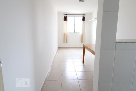 Corredor de apartamento à venda com 2 quartos, 42m² em Vila Trinta E Um de Março, Campinas