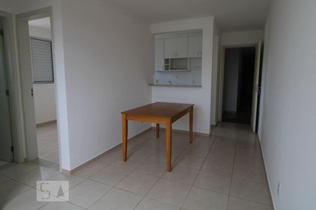 Sala de apartamento à venda com 2 quartos, 42m² em Vila Trinta E Um de Março, Campinas
