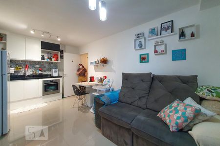 Sala de apartamento à venda com 2 quartos, 49m² em Cambuci, São Paulo