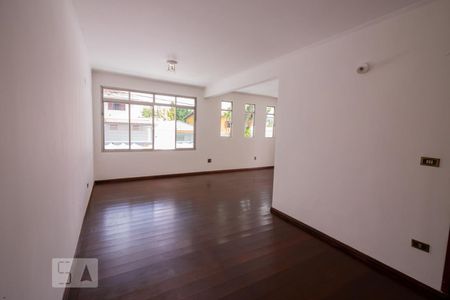 Sala de casa à venda com 3 quartos, 260m² em Jardim Jussara, São Paulo