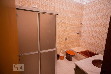 Casa à venda com 260m², 3 quartos e 4 vagasSuite 2