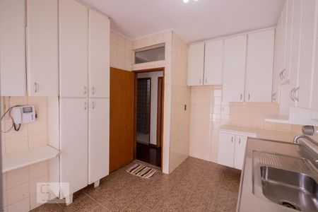 Casa à venda com 260m², 3 quartos e 4 vagasCozinha