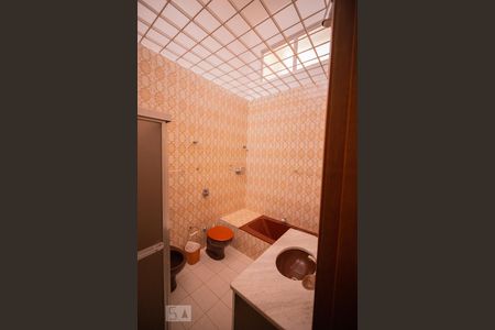 Casa à venda com 260m², 3 quartos e 4 vagasSuite 2