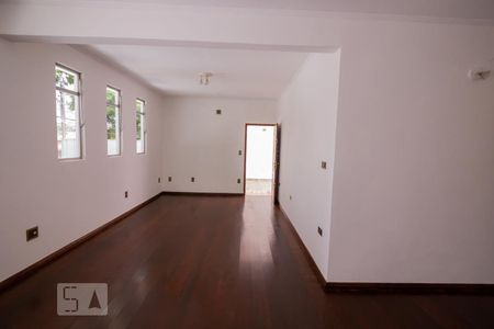 Sala de casa à venda com 3 quartos, 260m² em Jardim Jussara, São Paulo