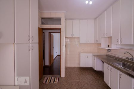 Casa à venda com 260m², 3 quartos e 4 vagasCozinha