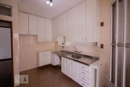 Casa à venda com 260m², 3 quartos e 4 vagasCozinha