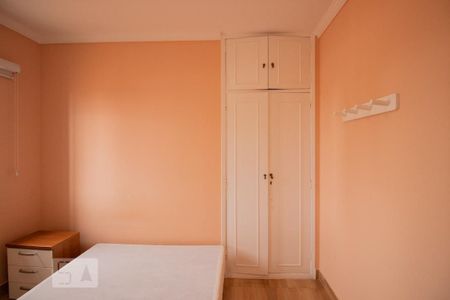 Casa à venda com 300m², 4 quartos e 5 vagasSuíte 2