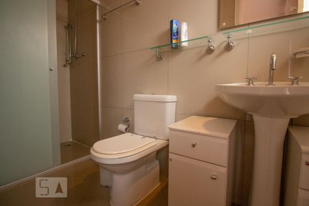 Casa à venda com 300m², 4 quartos e 5 vagasBanheiro da Suíte 2