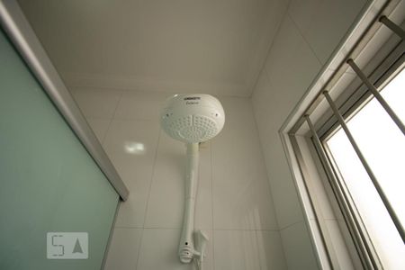 Casa à venda com 300m², 4 quartos e 5 vagasBanheiro 1