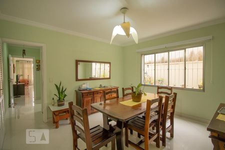 Casa à venda com 300m², 4 quartos e 5 vagasSala de Jantar