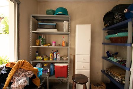 Casa à venda com 300m², 4 quartos e 5 vagasQuarto de Serviço