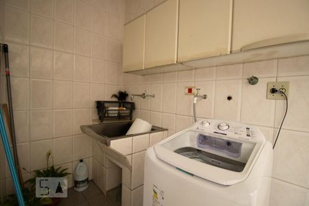 Casa à venda com 300m², 4 quartos e 5 vagasÁrea de Serviço