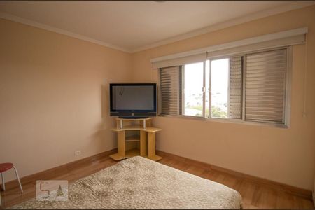 Casa à venda com 300m², 4 quartos e 5 vagasSuíte 1