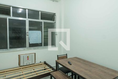 Sala e Cozinha de kitnet/studio para alugar com 1 quarto, 20m² em Centro, Niterói