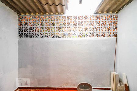 Casa para alugar com 90m², 2 quartos e 1 vagaQuintal