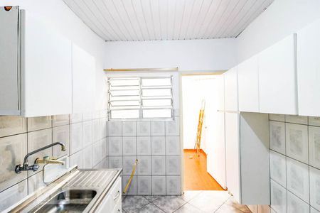 Casa para alugar com 90m², 2 quartos e 1 vagaCozinha