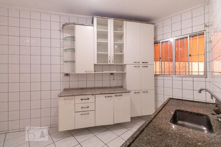 Casa para alugar com 298m², 3 quartos e 1 vagaCozinha