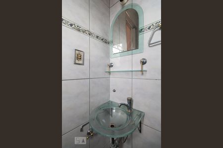 Casa para alugar com 298m², 3 quartos e 1 vagaBanheiro 