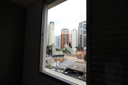 Vista do Quarto 1 de apartamento para alugar com 2 quartos, 72m² em Vila Nova Conceição, São Paulo