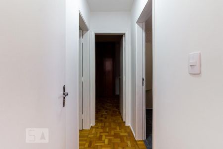 Corredor de apartamento para alugar com 2 quartos, 72m² em Vila Nova Conceição, São Paulo