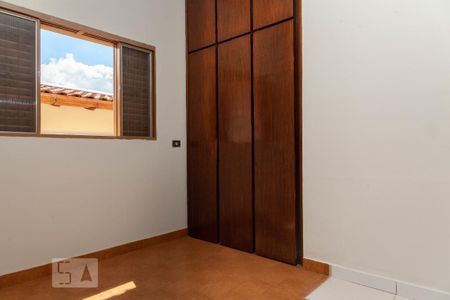 Casa para alugar com 400m², 5 quartos e 4 vagas Casa para alugar com 400m², 5 quartos e 4 vagasQuarto 6