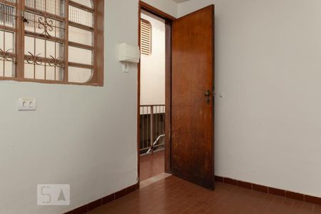 Casa para alugar com 400m², 5 quartos e 4 vagas Casa para alugar com 400m², 5 quartos e 4 vagasQuarto de Serviço