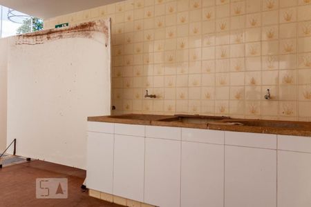 Casa para alugar com 400m², 5 quartos e 4 vagas Casa para alugar com 400m², 5 quartos e 4 vagasÁrea de Serviço