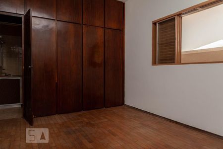 Casa para alugar com 400m², 5 quartos e 4 vagas Casa para alugar com 400m², 5 quartos e 4 vagasSuíte
