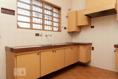 Casa para alugar com 400m², 5 quartos e 4 vagas Casa para alugar com 400m², 5 quartos e 4 vagasCozinha