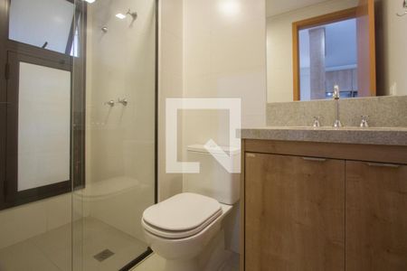 Banheiro de kitnet/studio para alugar com 1 quarto, 41m² em Santo Amaro, São Paulo