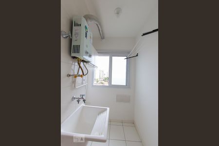 Area de Serviço de apartamento para alugar com 2 quartos, 42m² em Vila Galvão, Guarulhos