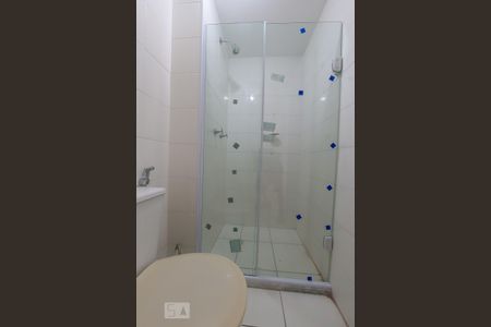 Apartamento para alugar com 42m², 2 quartos e 1 vaga Apartamento para alugar com 42m², 2 quartos e 1 vagaBanheiro