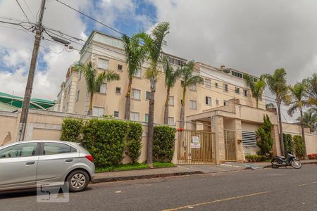 Apartamento para alugar com 65m², 2 quartos e 1 vagaFachada