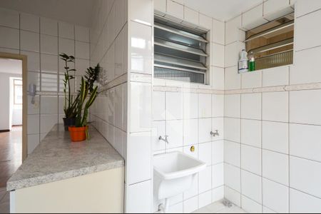 Apartamento à venda com 115m², 3 quartos e 1 vagaÁrea de Serviço