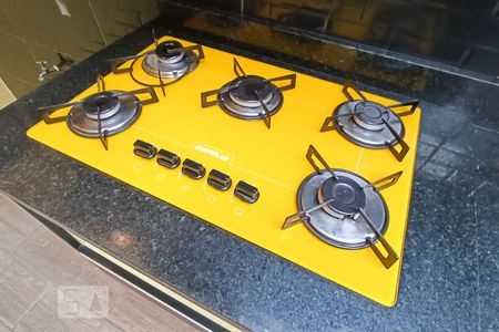 Casa de condomínio para alugar com 102m², 3 quartos e 2 vagasDetalhe cozinha - Cooktop