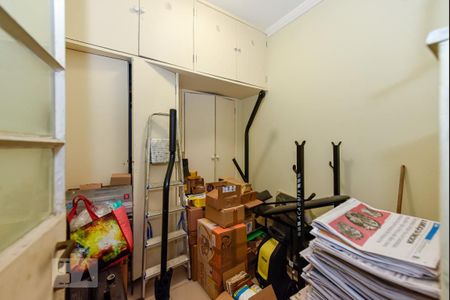 Apartamento à venda com 294m², 3 quartos e 1 vagaQuarto de Serviço 2