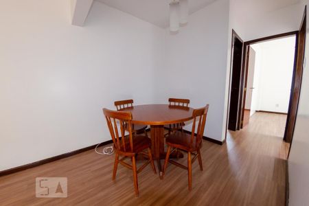 Sala de apartamento para alugar com 2 quartos, 64m² em Pantanal, Florianópolis