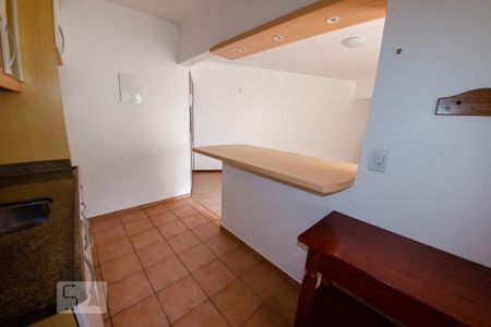 Cozinha de apartamento para alugar com 2 quartos, 64m² em Pantanal, Florianópolis