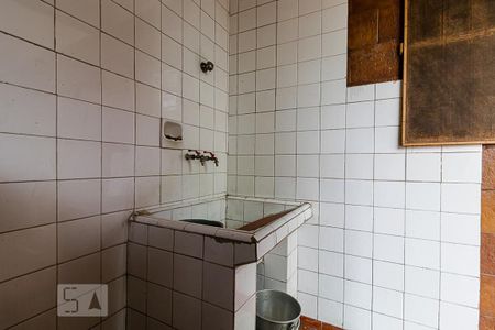 Casa à venda com 200m², 3 quartos e sem vagaÁrea de Serviço