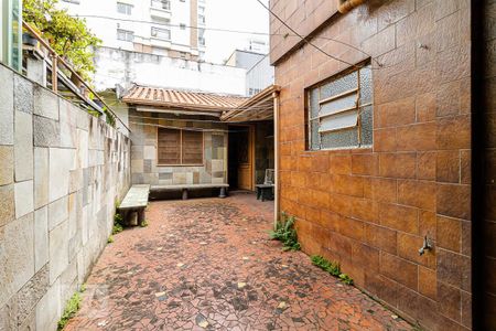 Casa à venda com 200m², 3 quartos e sem vagaQuintal