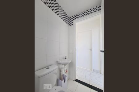 Apartamento para alugar com 40m², 2 quartos e 1 vaga Apartamento para alugar com 40m², 2 quartos e 1 vagaBanheiro Social