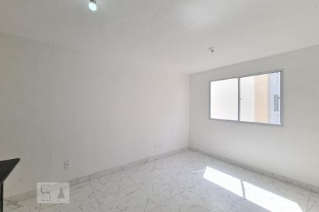 Sala de apartamento para alugar com 2 quartos, 40m² em Cascadura, Rio de Janeiro